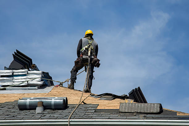 Professional Roofing technician working in Dunreith, IN